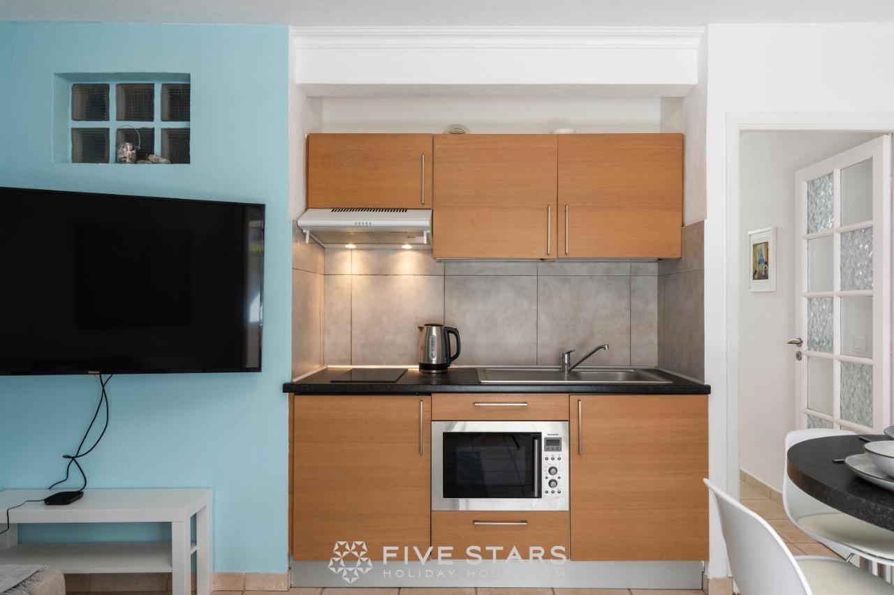 Suite Miami Five Stars Holiday House Νίκαια Εξωτερικό φωτογραφία