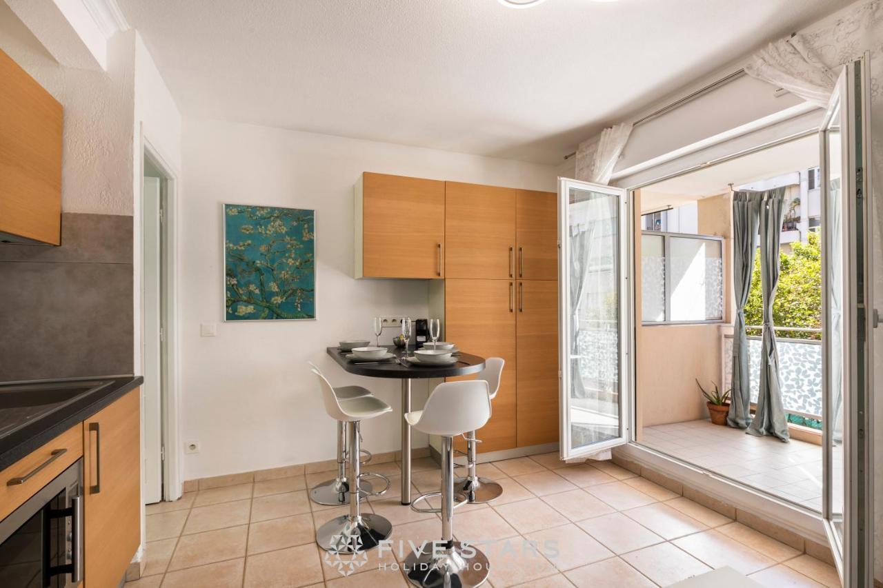 Suite Miami Five Stars Holiday House Νίκαια Εξωτερικό φωτογραφία